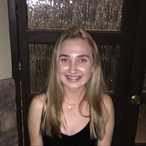 Meet your Posher, Mikayla